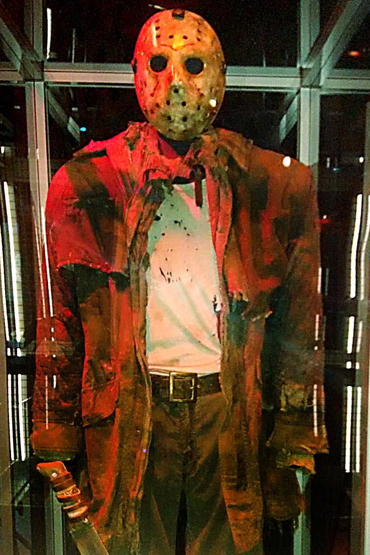 Scared to Death: traje usado por Kane Hodder interpretando Jason Voorhees em "Sexta-Feira 13 Parte VIII: Jason Ataca Nova York", de 1989 | Foto: Carlo Antico