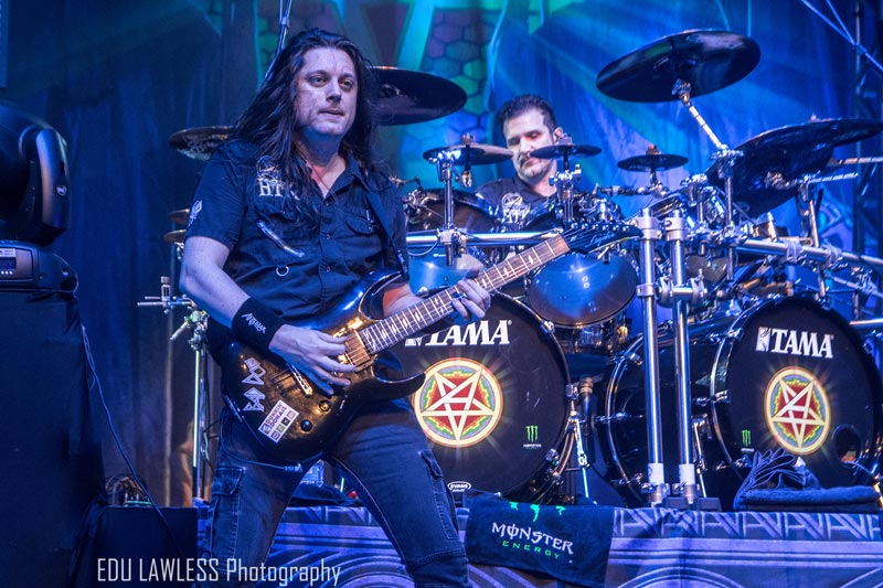 Jonathan Donais e o sempre seguro Charlie Benante | Foto: Edu Lawless