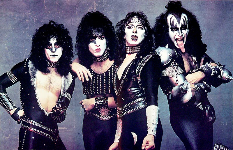 Kiss em 1982: Eric Carr, Paul Stanley, Vinnie Vincent e Gene Simmons | Foto: divulgação
