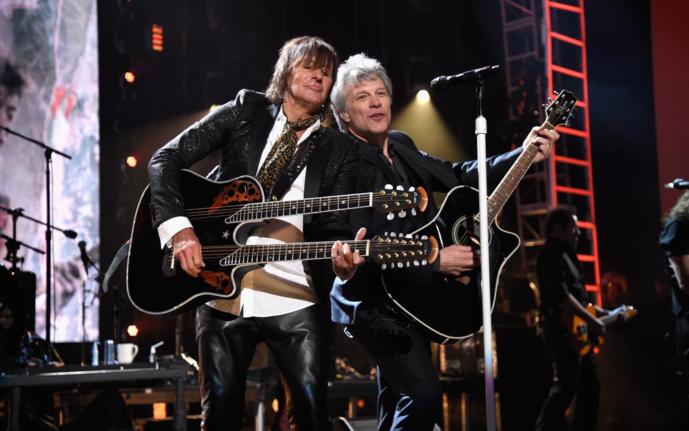 Sambora e Bon Jovi no Rock And Roll Hall Of Fame | Foto: Kevin Mazur/Getty Images para o The Rock and Roll Hall of Fame/rockhall.com