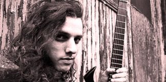 Chuck Schuldiner, um dos maiores gênios do metal extremo e líder das bandas Death e Control Denied, faleceu em dezembro de 2001 | Foto: reprodução