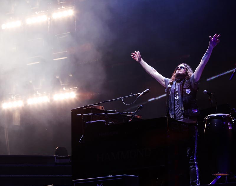 Dizzy Reed durante a Not in This Lifetime tour, do Guns N' Roses | Foto: Katarina Benzova
